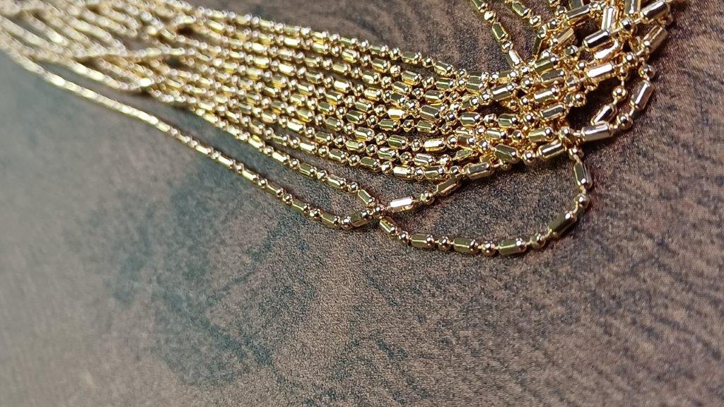 Gold Dot Dash Dot 11 'Multi Chain Necklace