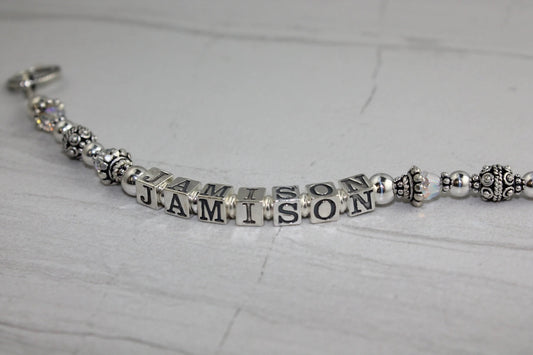 beautiful Sterling Silver single strand mothers bracelet with child names - toggle clasp for cloure