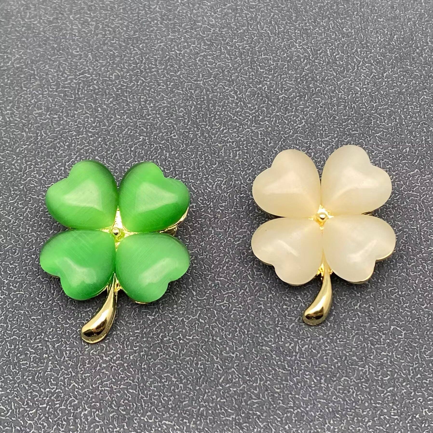 Cat's Eye Stone Design Four-leaf Clover Brooch