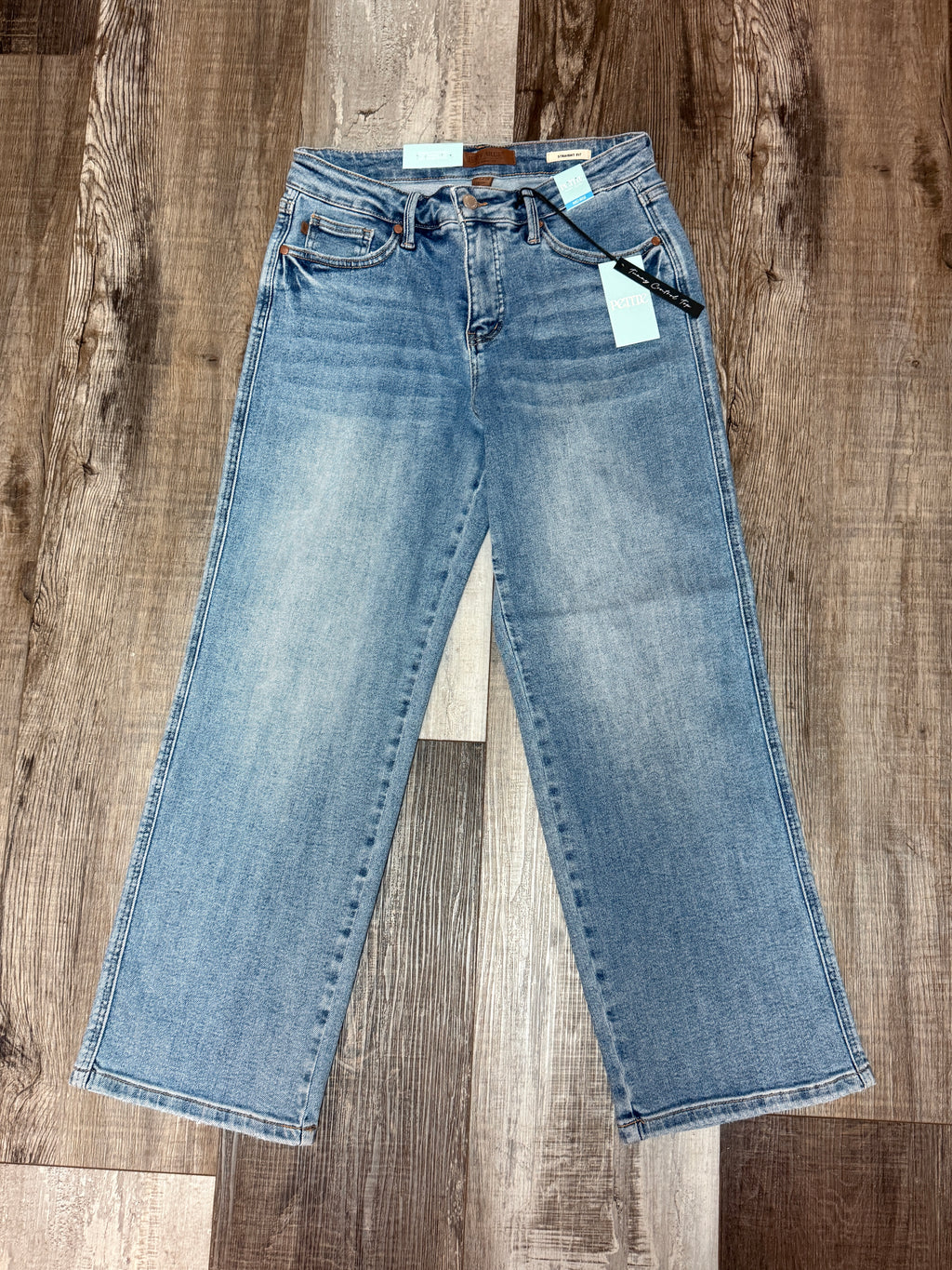 Judy Blue Mid Rise Straight Fit Jeans Petite