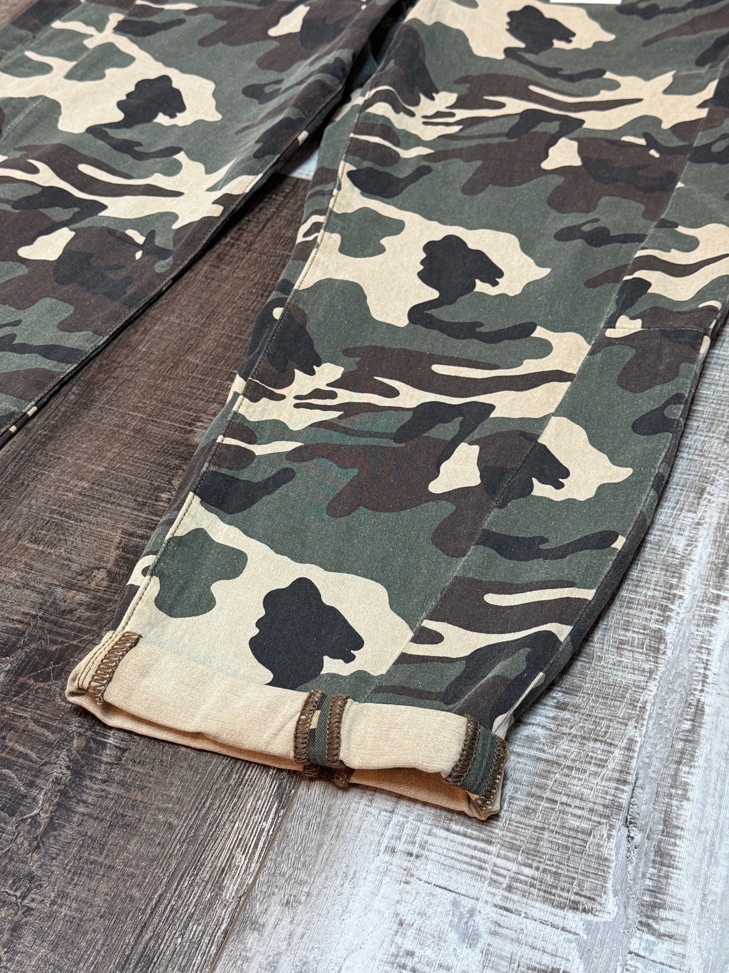 Risen Faded Camo Ankle Barrel Double Roll Up Pants