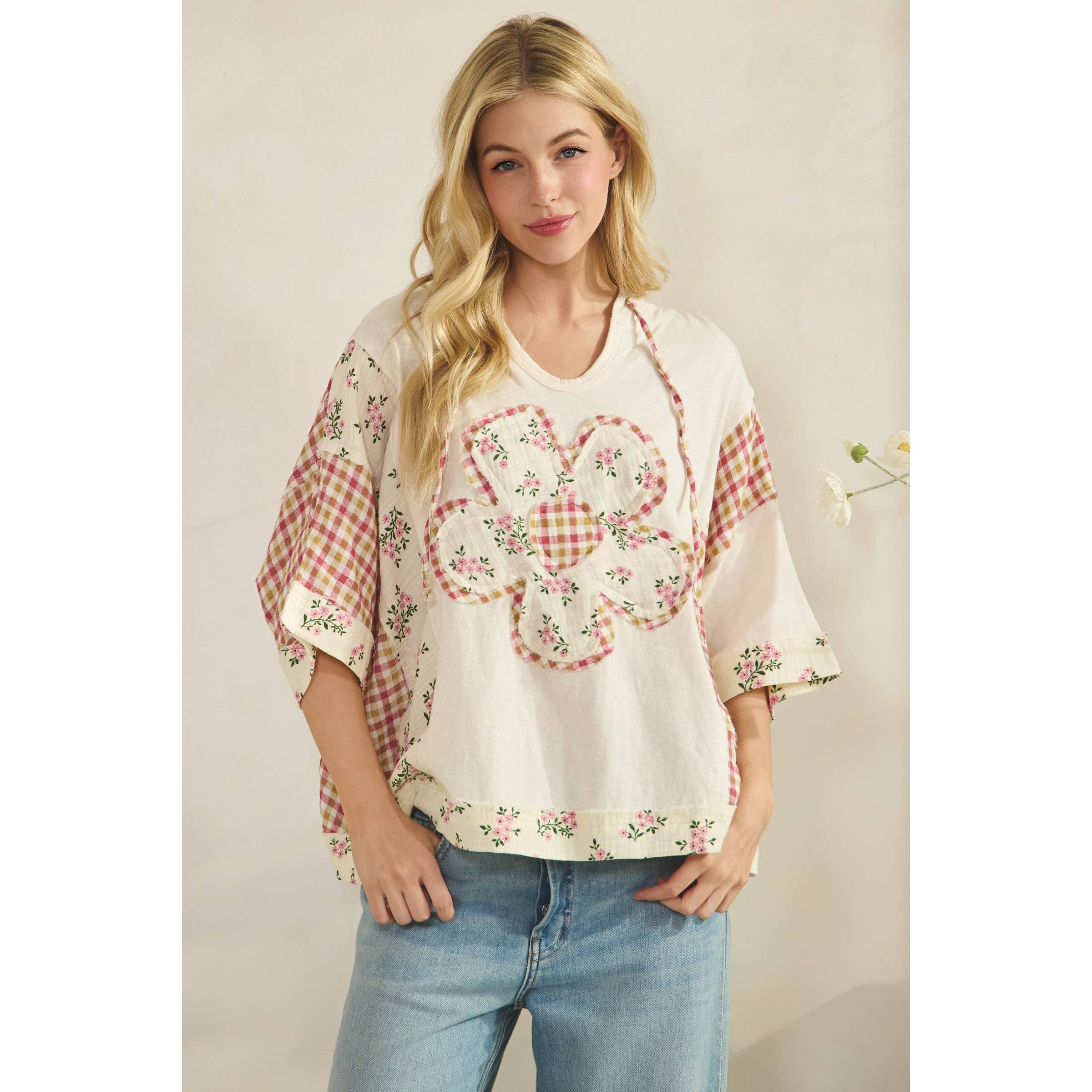 COTTON GAUZE HOODIE WITH DAISY FLORAL PATCH