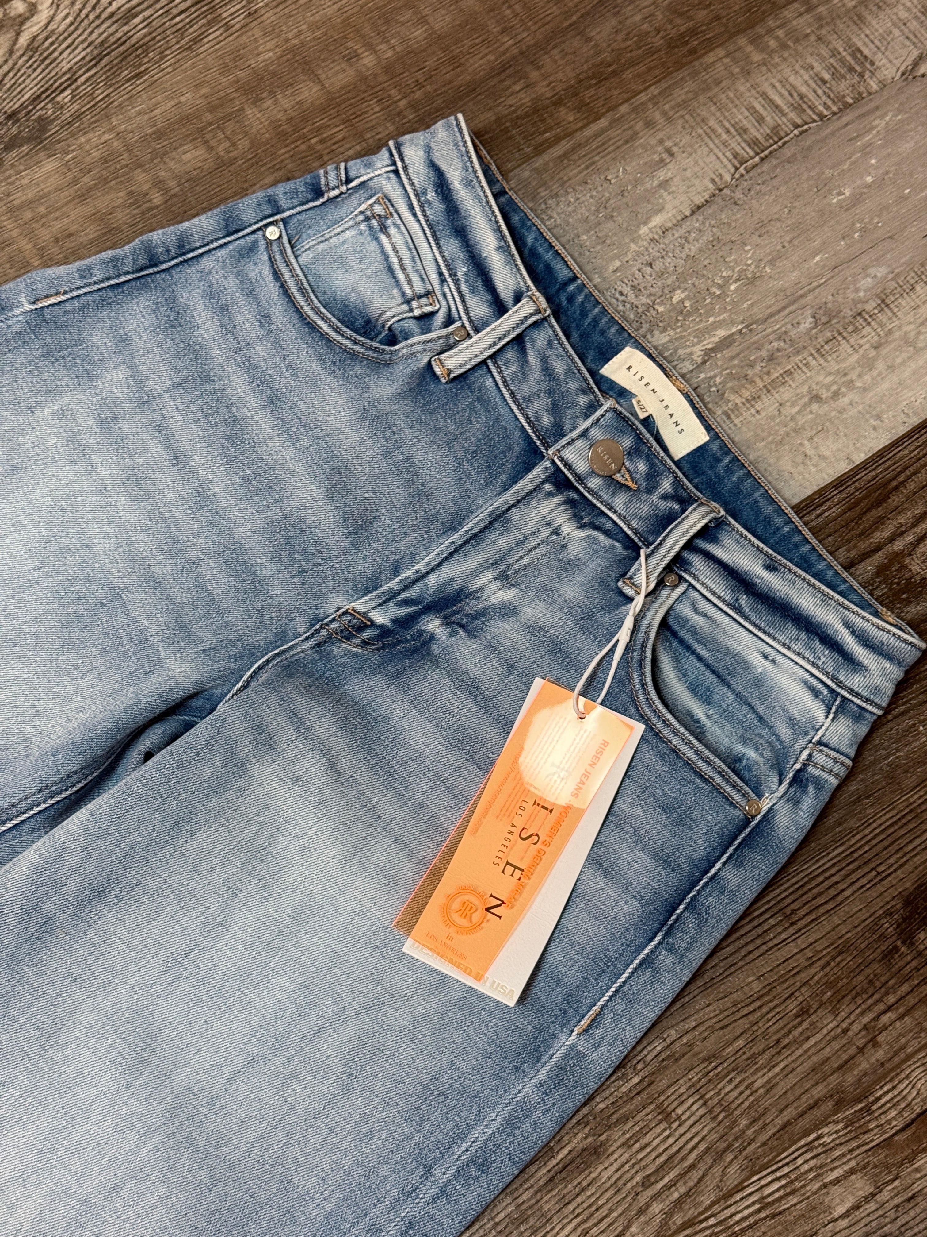 Risen Mid Rise Crop Wide Raw Cut Hem Jeans Light Wash