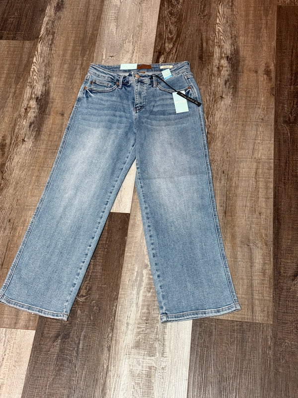 Judy Blue Mid Rise Straight Fit Jeans Petite