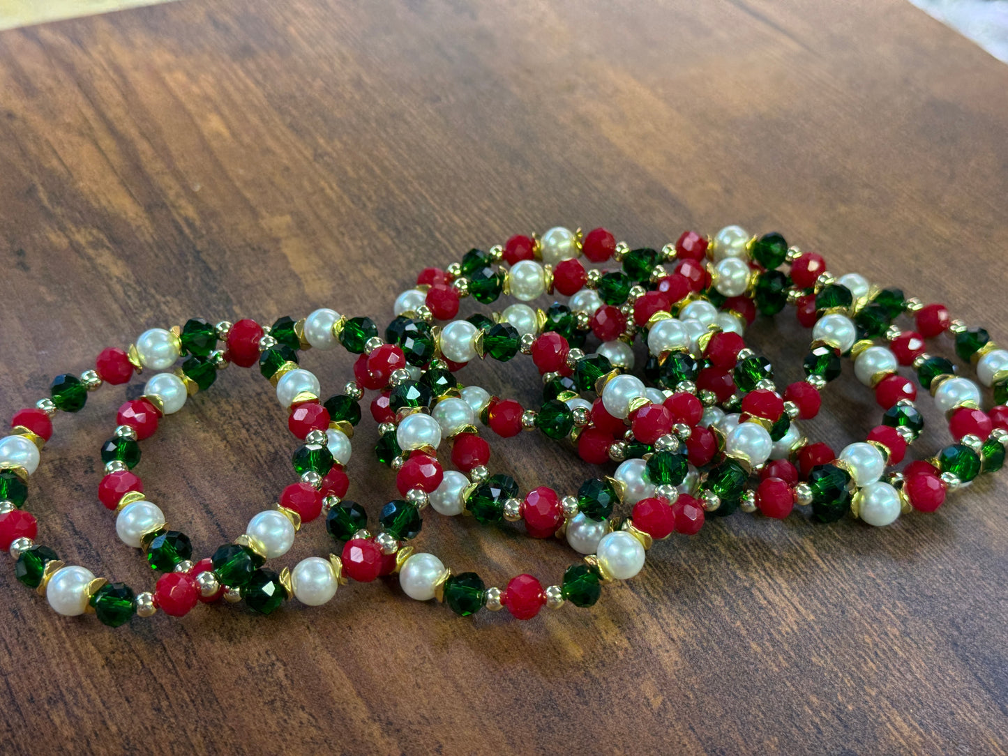 Classic Gold Accented Christmas Beaded Bracelet