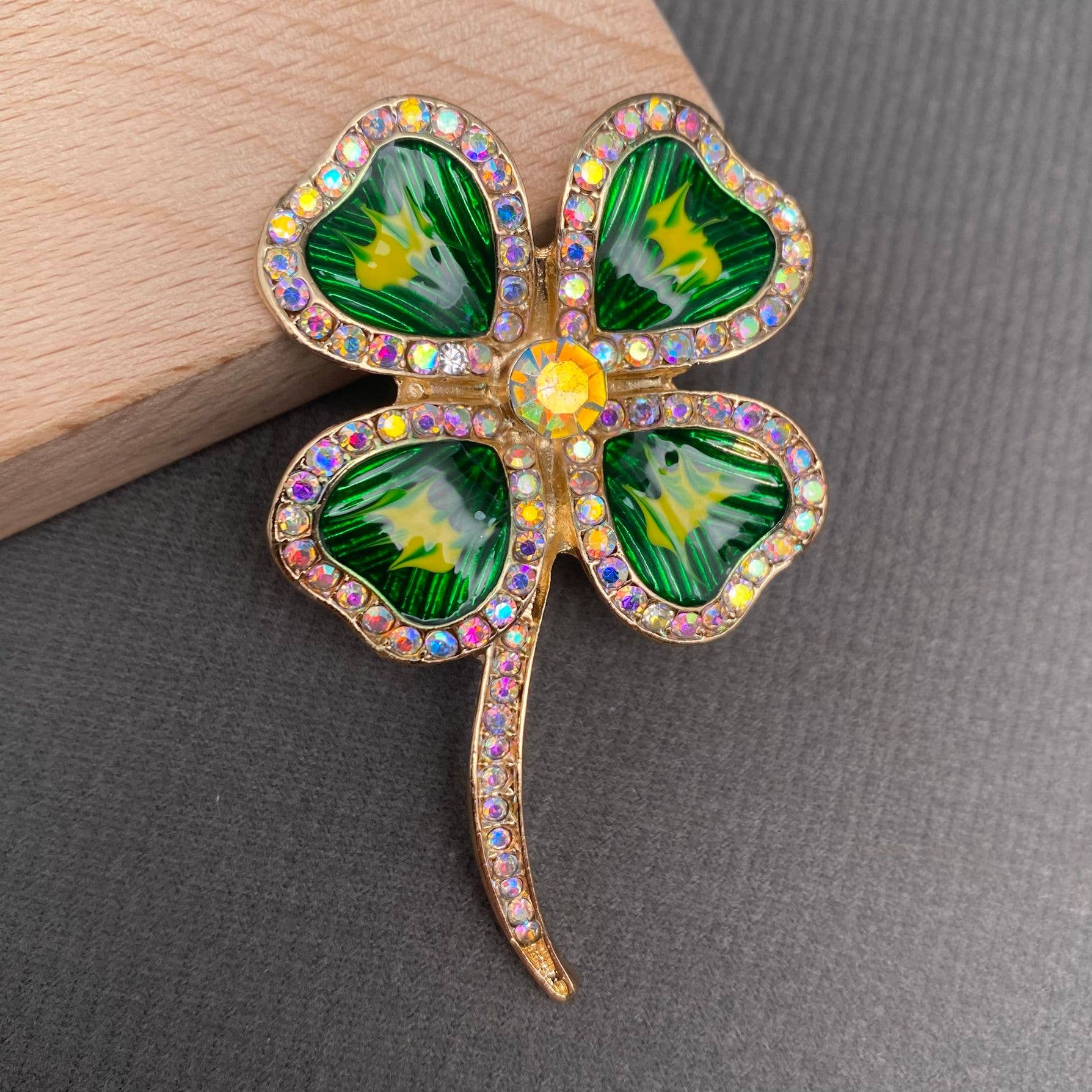 Rhinestone Inlaid Enamel Four-leaf Clover Brooch
