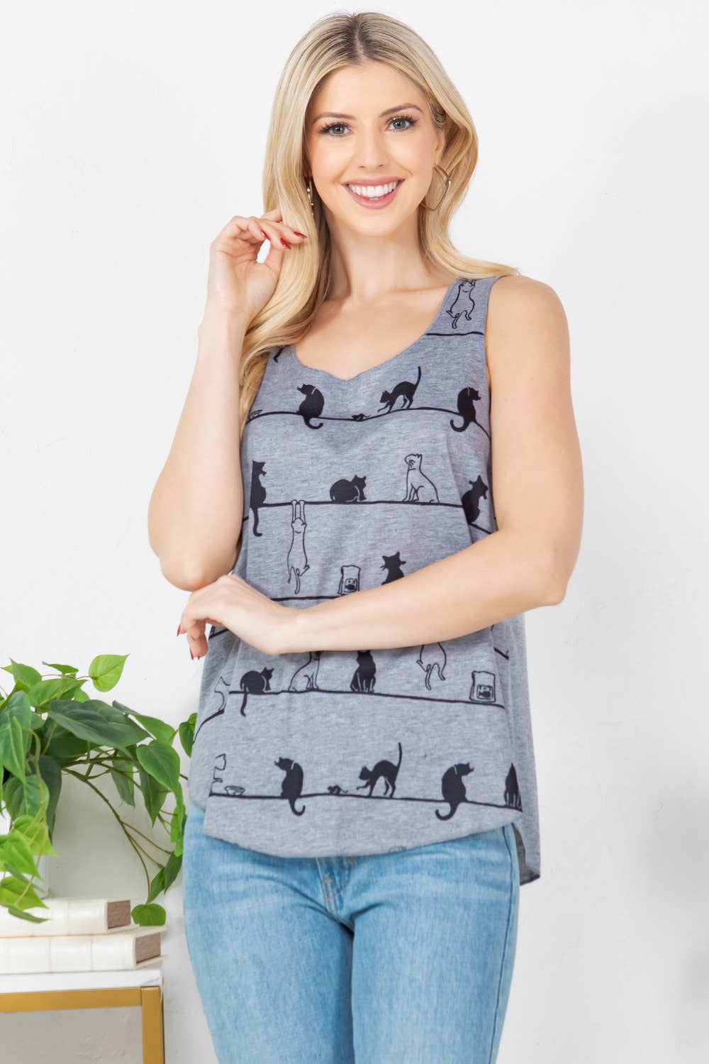 Playful Cat Print Graphic Tank Top